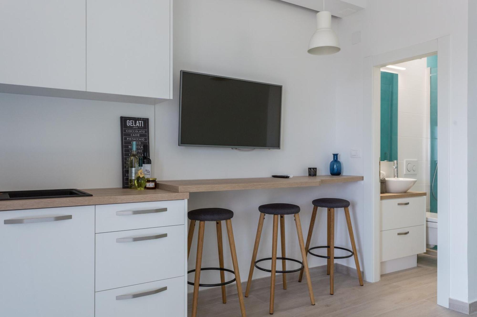 Apartments Bella Vista - 米利尼 客房 照片