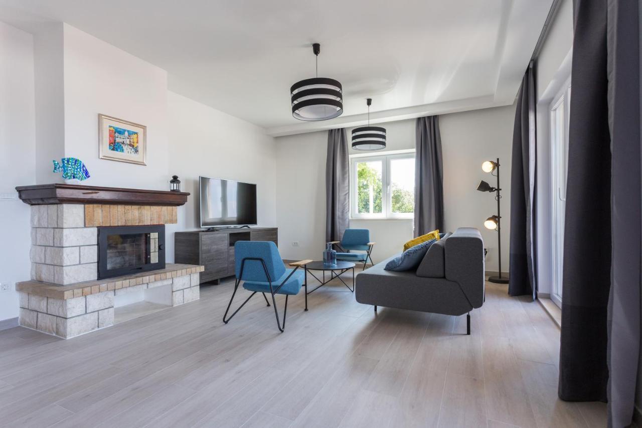 Apartments Bella Vista - 米利尼 外观 照片